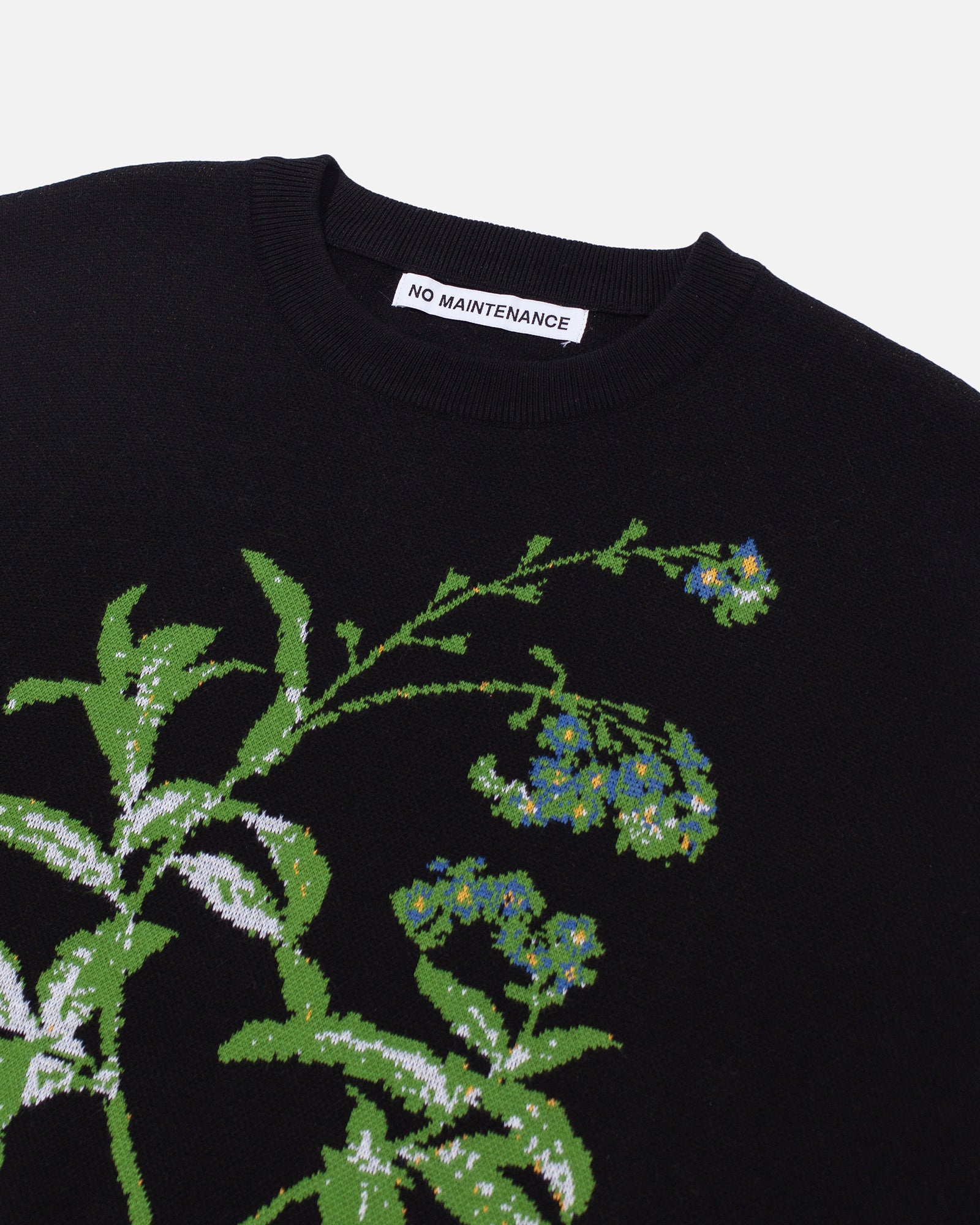 Schwarzer Pullover „Elle“ mit Blumen-Intarsienmuster
